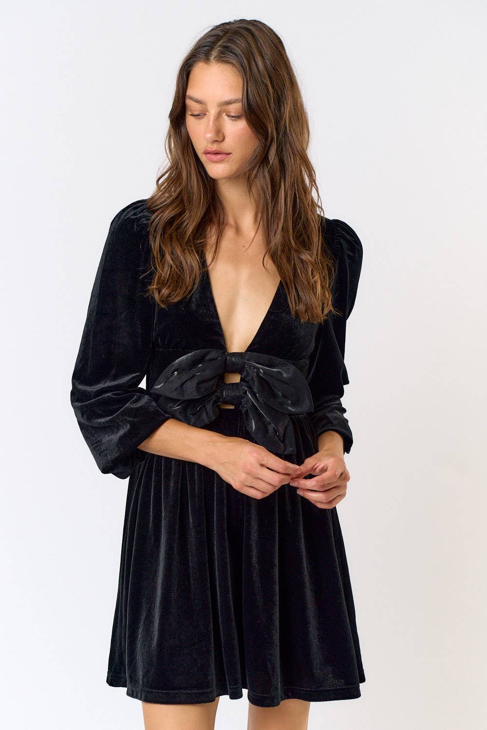 Velvet Plunge Bow